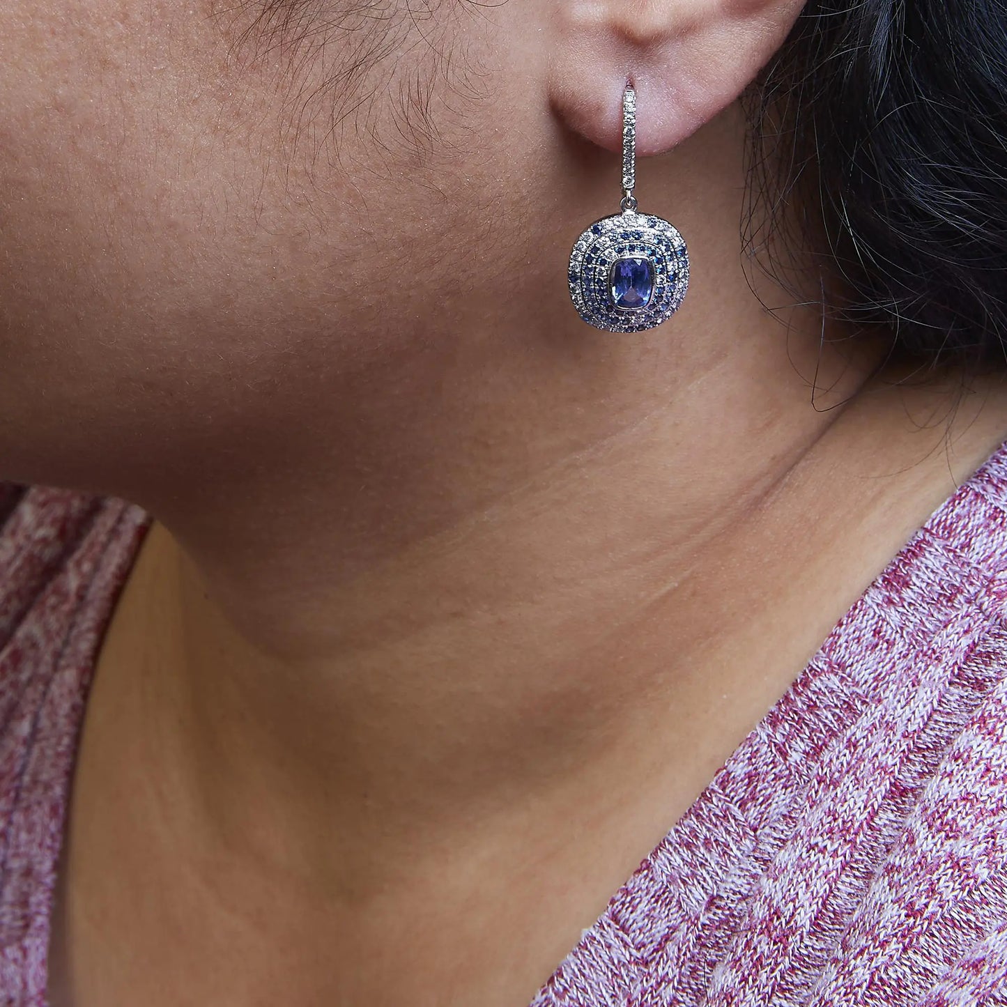 18K White Gold Scattered Halo Earrings (Natural Sapphire)